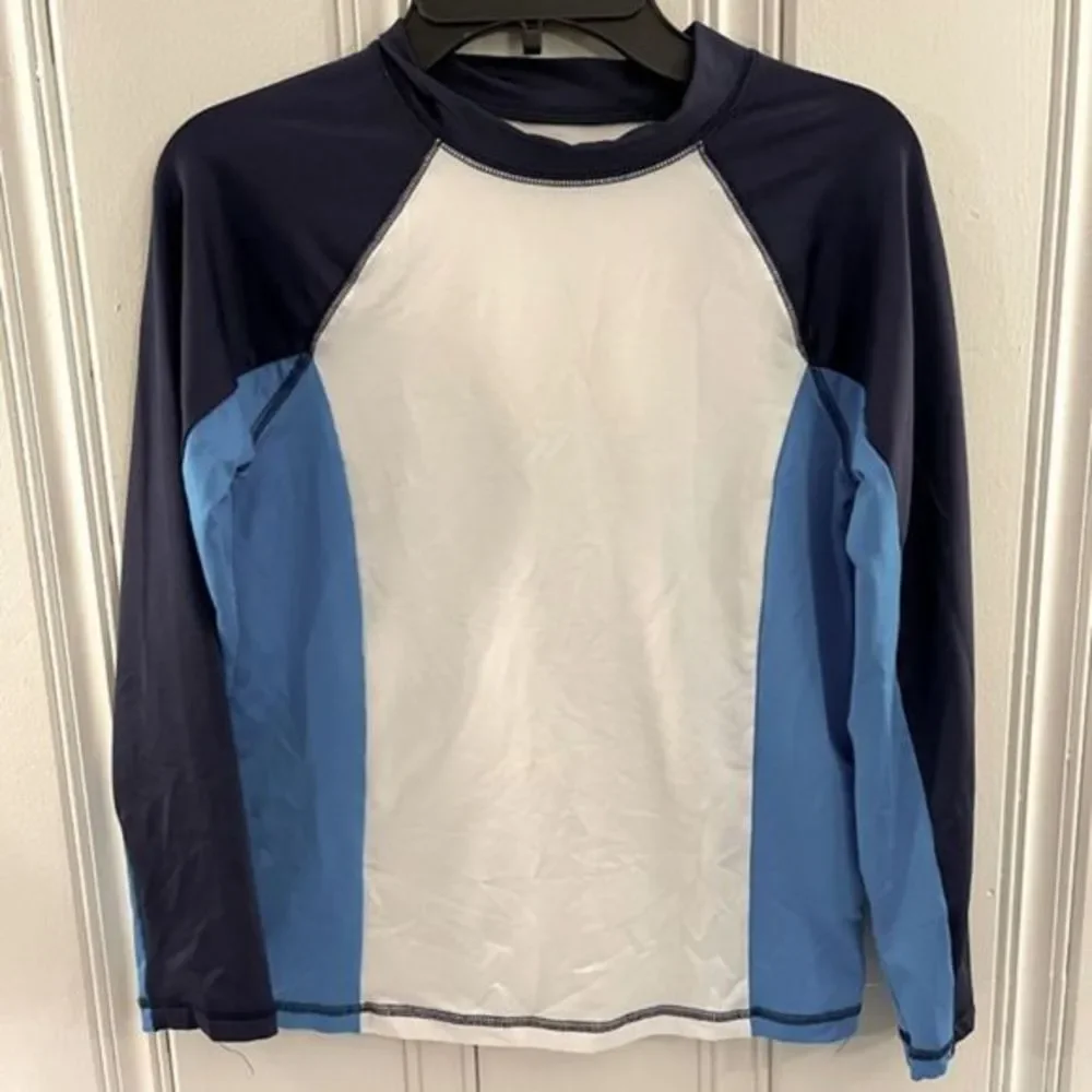 Cat&Jack Boys‎ Swim Shirt Size M8/10 Husky